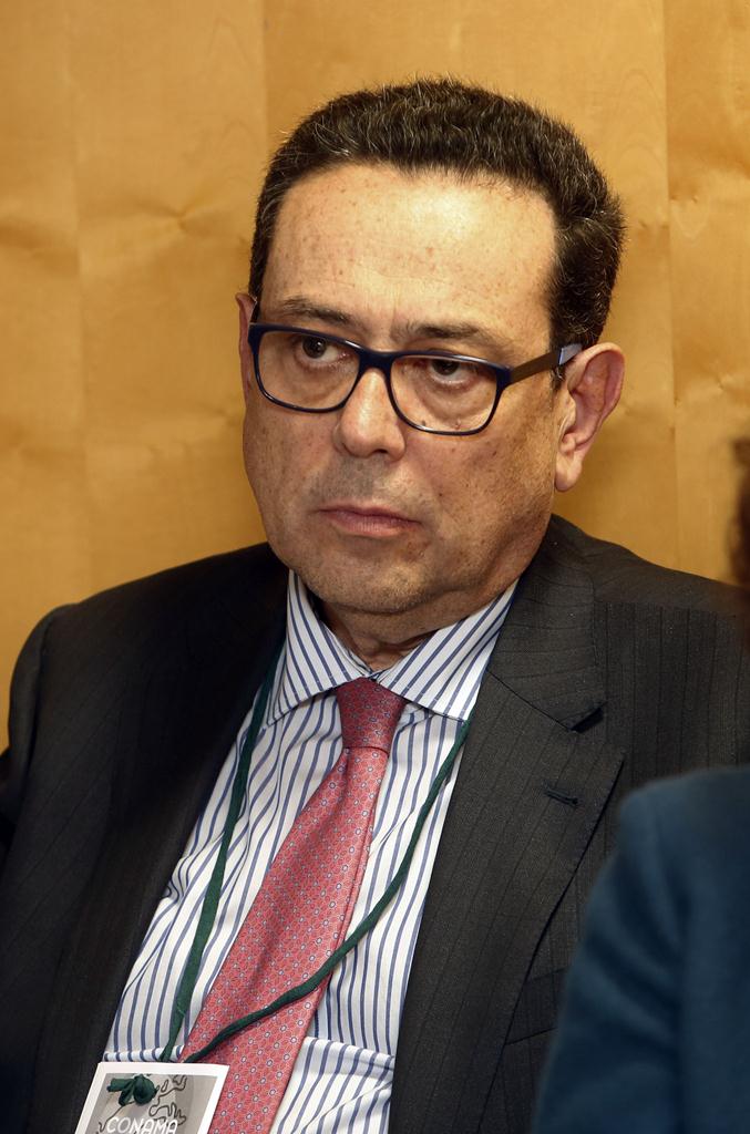 Enrique Hernndez Moreno