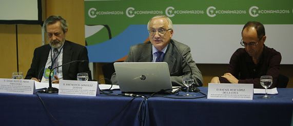 Mesa de ponentes