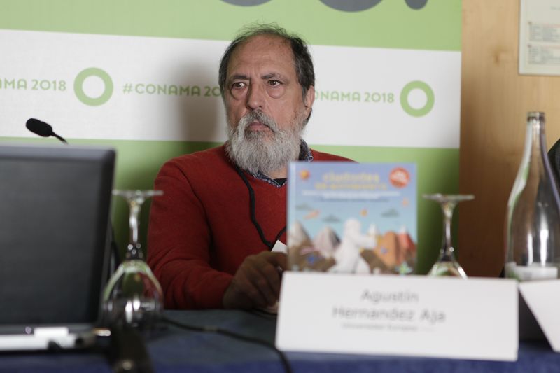 Agustin Hernndez