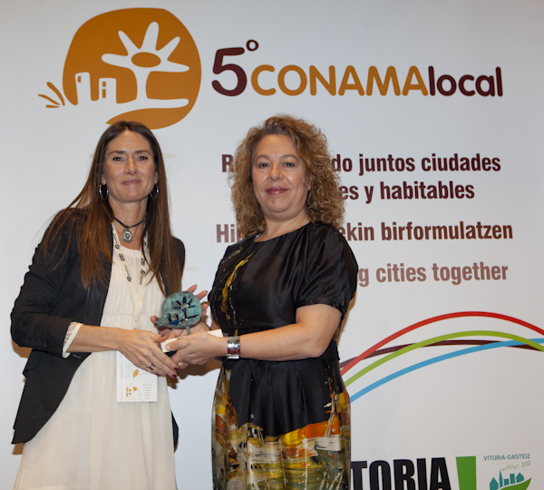 Entrega de premio al Ayuntamiento de Alcsser