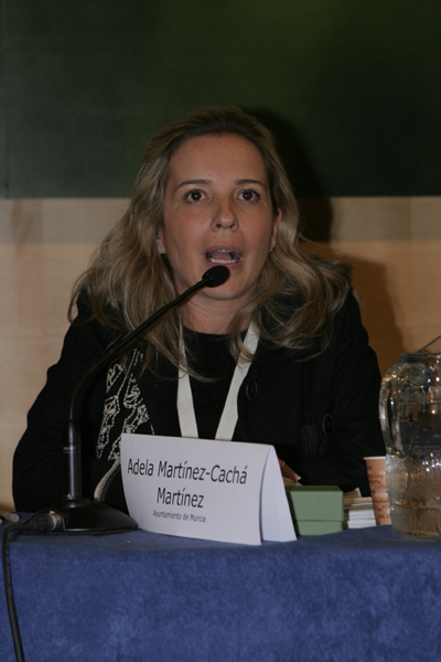 Adela Martnez-Cach Martnez