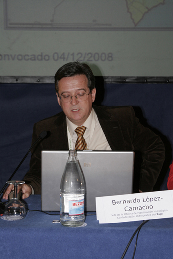 Bernardo Lpez-Camacho