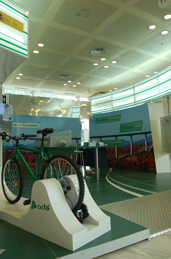 Stand Adif 4