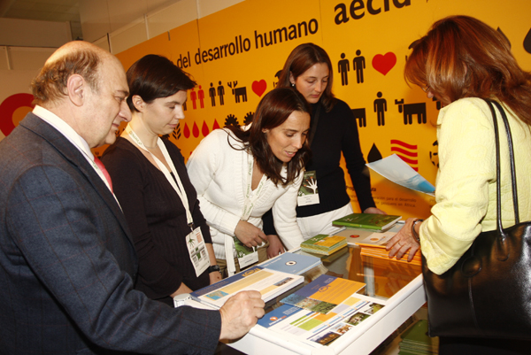 Stand Agencia Espa�ola de Cooperaci�n Internacional para el Desarrollo (AECID) Personalidades