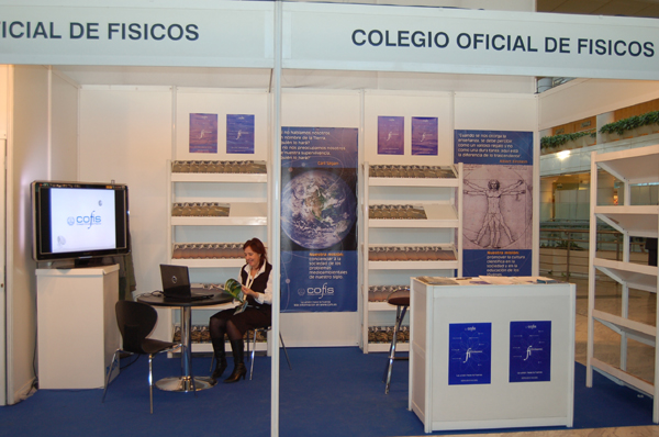 Stand Colegio Oficial de Fisicos 3
