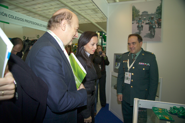Stand Servicio de Protecci�n de la Naturaleza (SEPRONA) Ministra de Vivienda