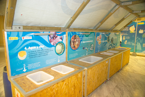 Exposici�n del Agua-Cruz Roja 2