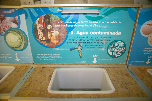 Exposici�n del Agua-Cruz Roja 3